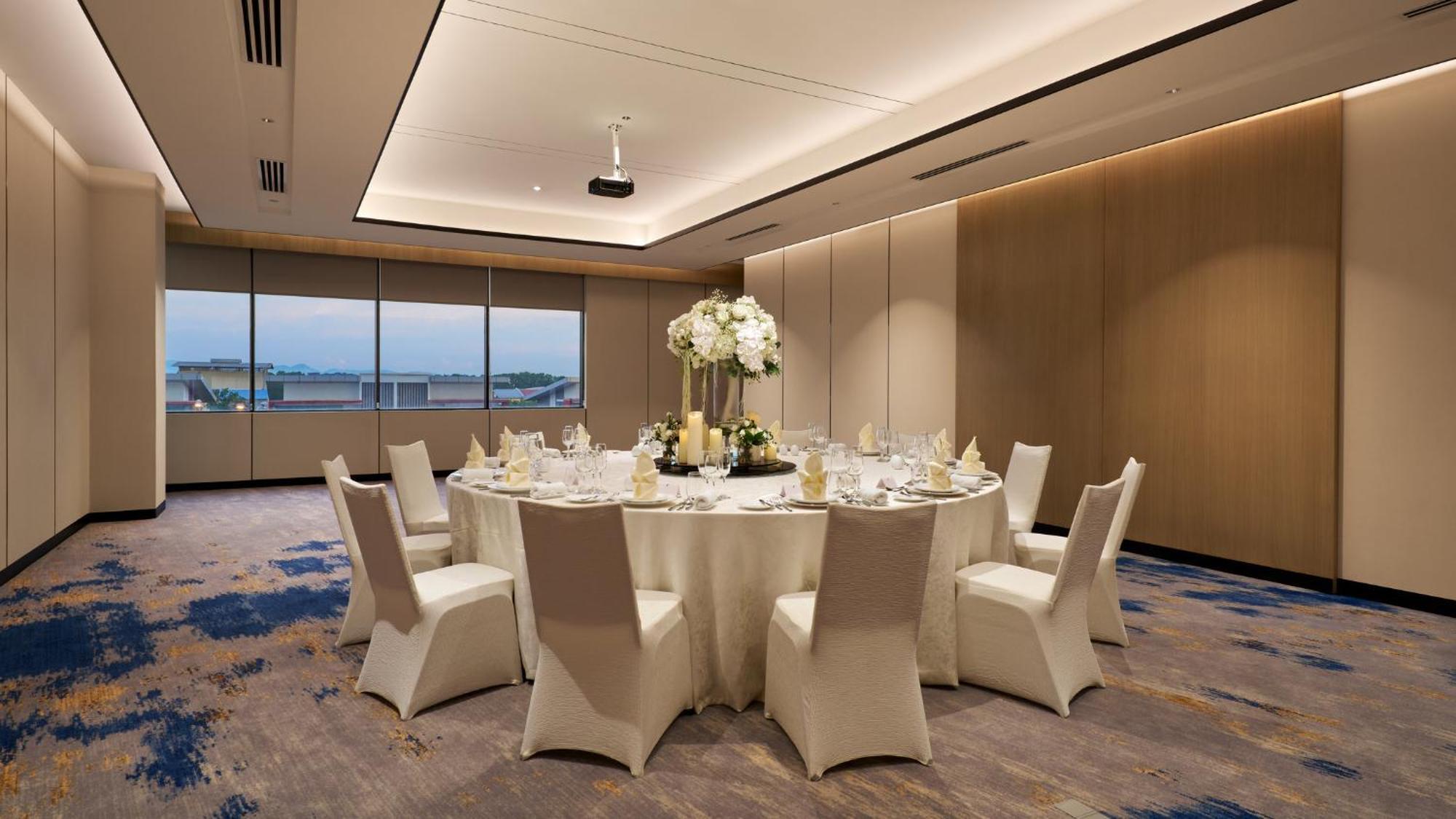 Holiday Inn & Suites Penang Prai By Ihg Bukit Mertajam Ngoại thất bức ảnh