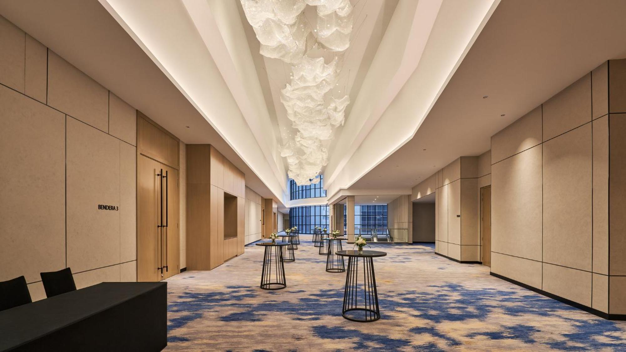 Holiday Inn & Suites Penang Prai By Ihg Bukit Mertajam Ngoại thất bức ảnh