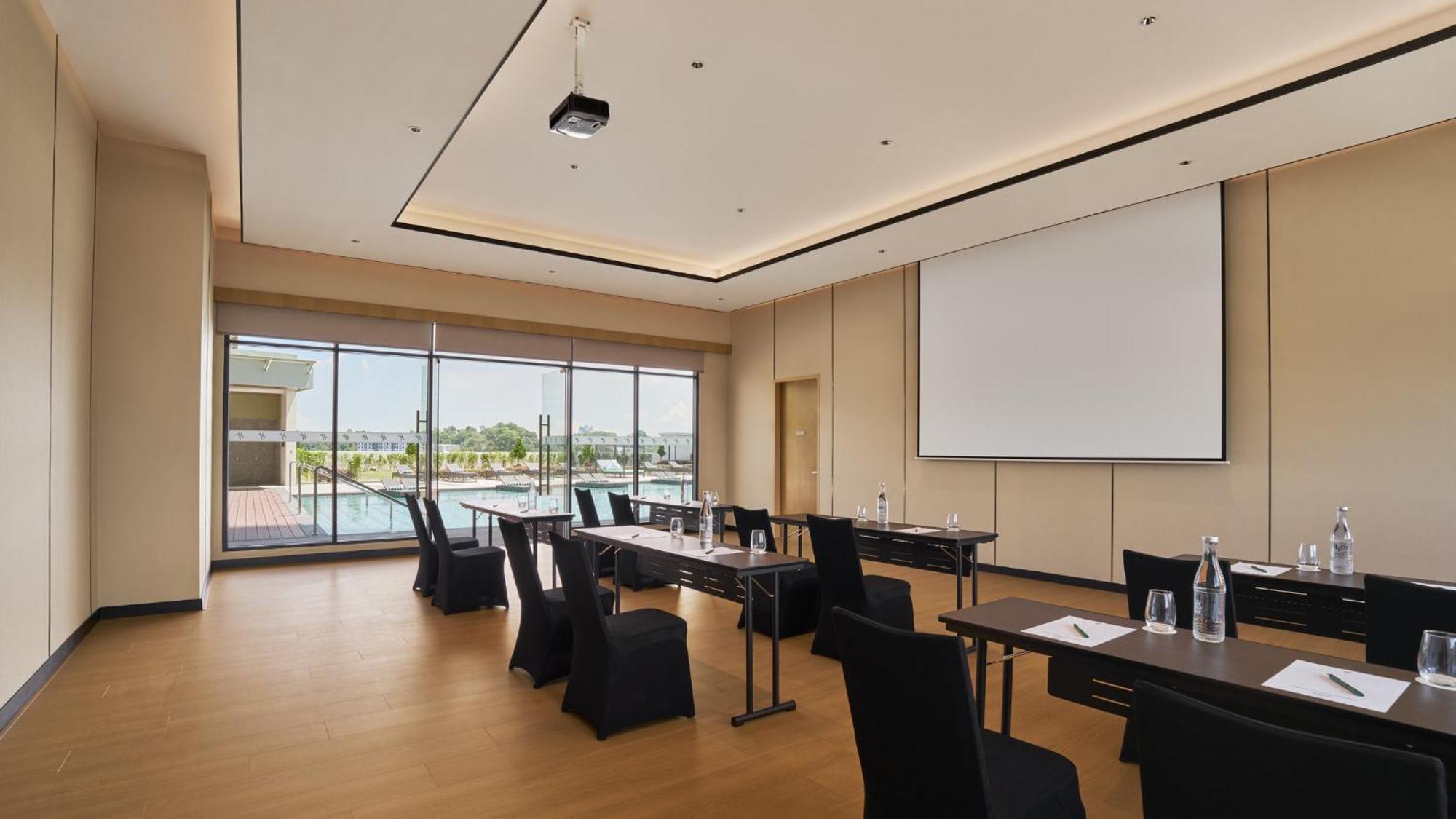 Holiday Inn & Suites Penang Prai By Ihg Bukit Mertajam Ngoại thất bức ảnh